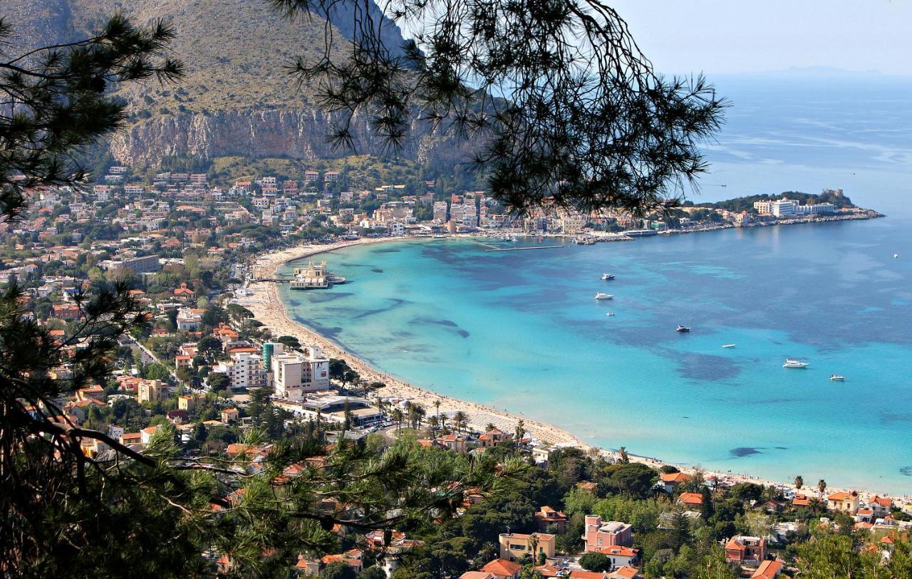 Casa Vacanza Peppino! パレルモ エクステリア 写真